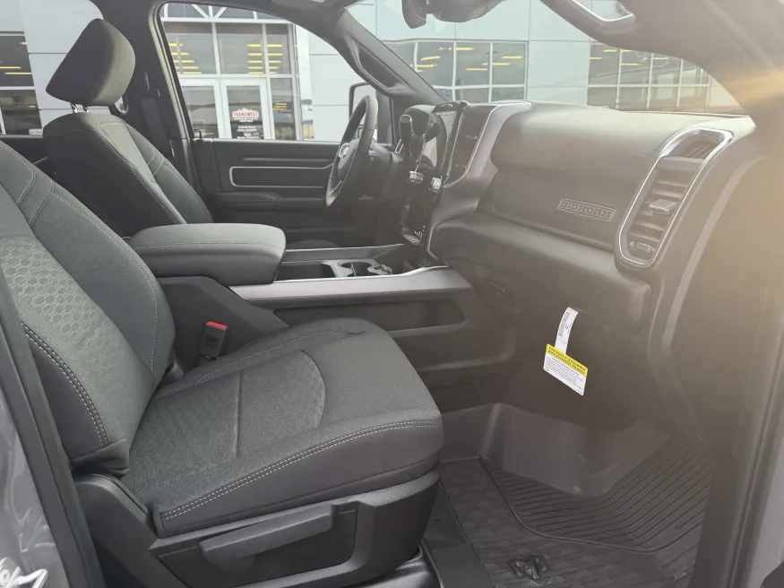 2026 RAM 2500 Big Horn | Photo 10 of 15