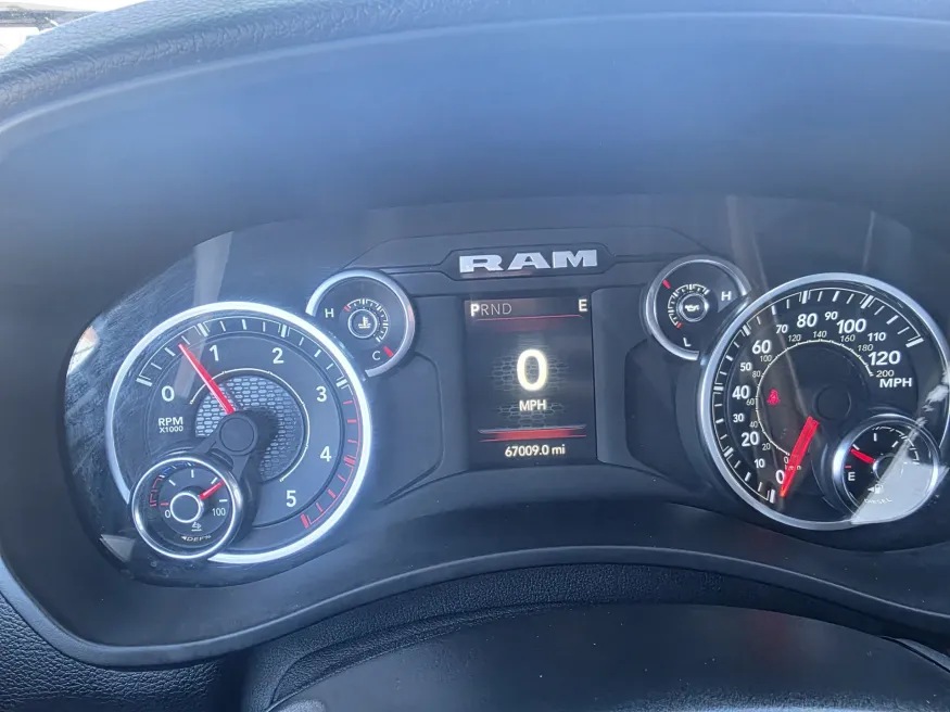 2024 RAM 2500 Big Horn | Photo 18 of 22