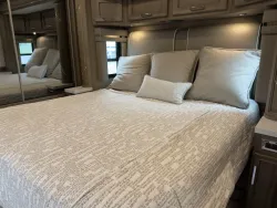 2026 Newmar Ventana 3512 | Thumbnail Photo 22 of 40