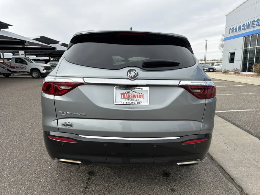 2023 Buick Enclave Premium | Photo 3 of 25
