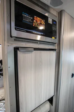 2025 Tiffin GT1 19 AG | Thumbnail Photo 17 of 21