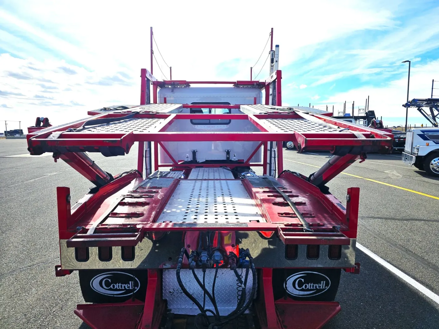 2020 Peterbilt 389 | Photo 5 of 35