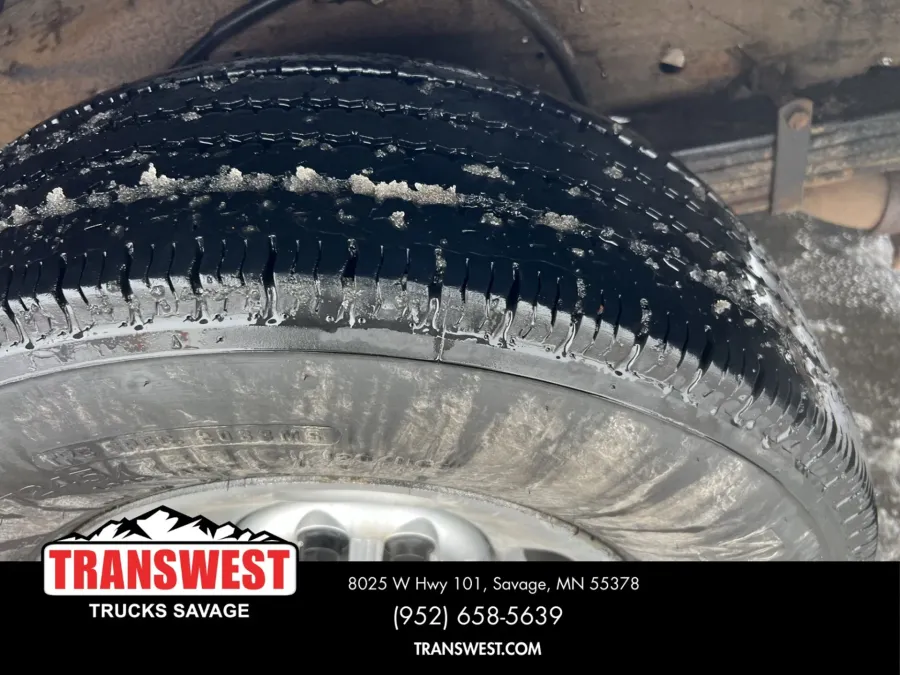 2019 Chevrolet Express | Photo 8 of 16