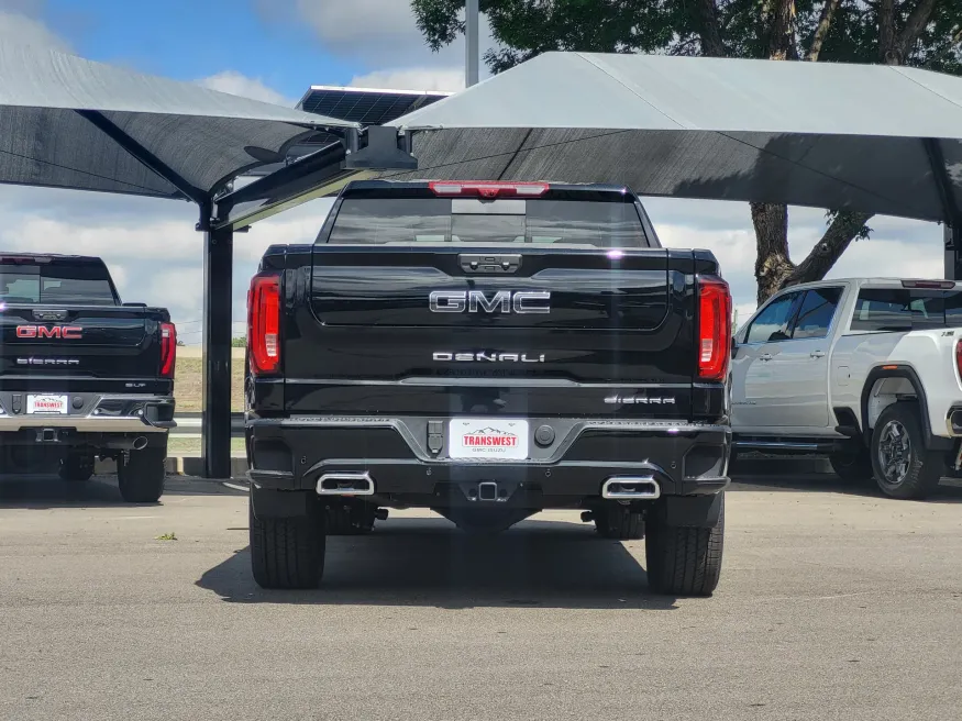 2026 GMC Sierra 1500 Denali Ultimate | Photo 5 of 26