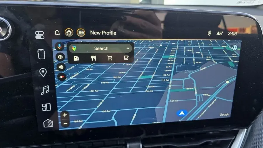 2025 Chevrolet Equinox | Photo 21 of 30