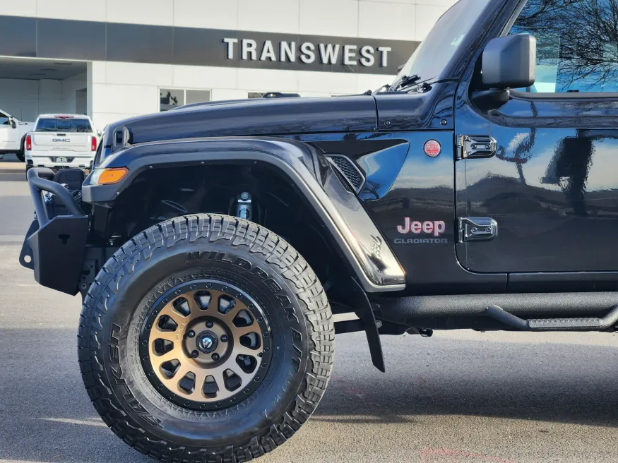 2020 Jeep Gladiator Rubicon | Photo 4 of 25