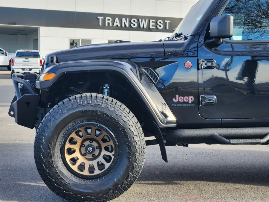 2020 Jeep Gladiator Rubicon | Photo 4 of 25