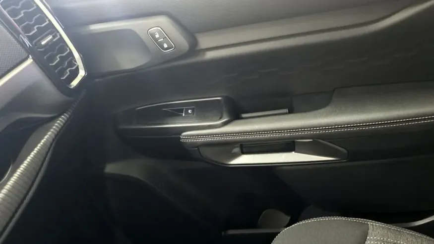 2025 Ford Ranger | Photo 26 of 29