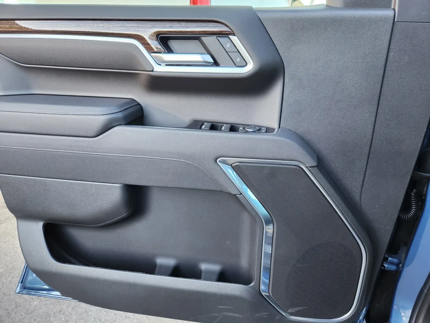 2026 GMC Sierra 1500 Elevation | Photo 5 of 29