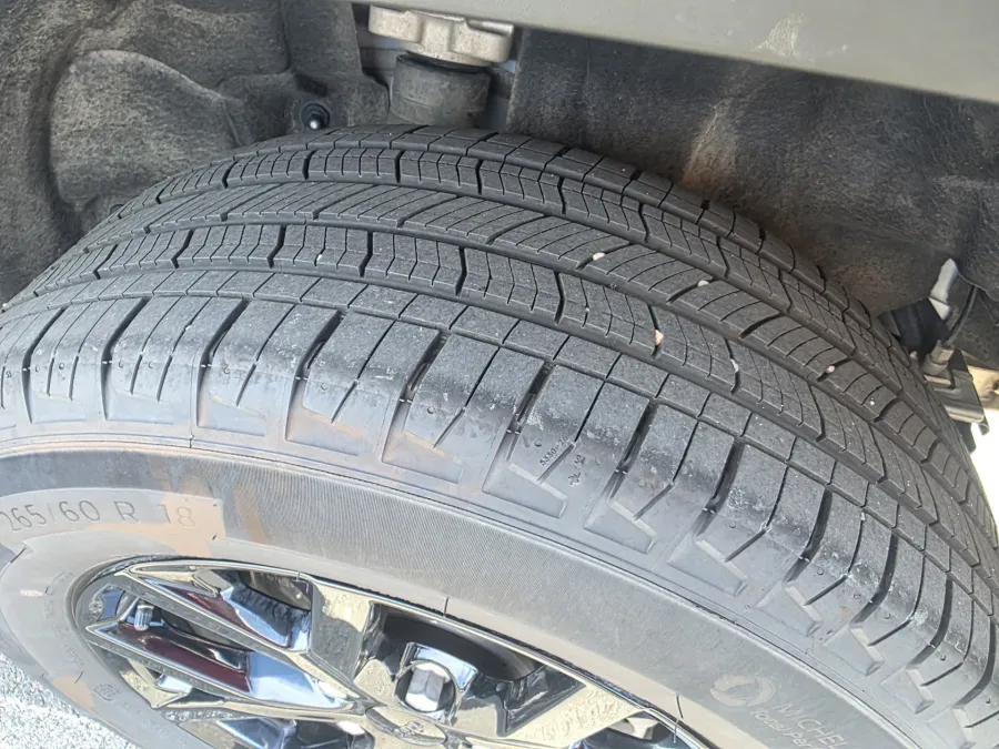 2025 Jeep Grand Cherokee Altitude | Photo 17 of 31