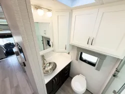 2026 Newmar Grand Star 3444 | Thumbnail Photo 13 of 28