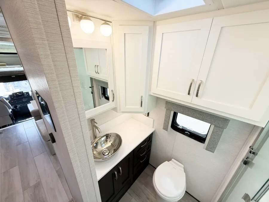 2026 Newmar Grand Star 3444 | Photo 13 of 28