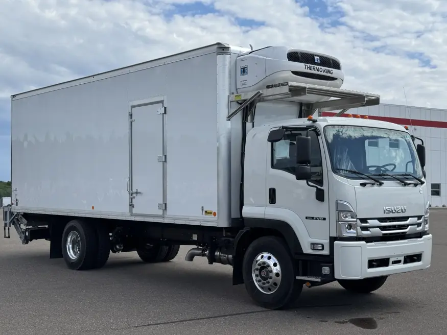 2026 Isuzu FVR | Photo 3 of 20