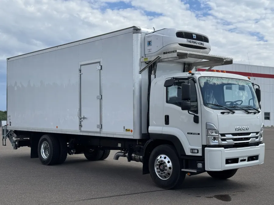 2026 Isuzu FVR | Photo 3 of 20