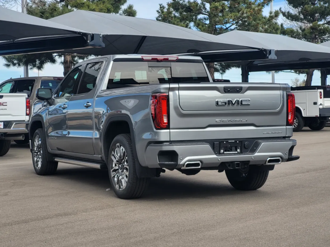 2026 GMC Sierra 1500 Denali Ultimate | Photo 4 of 27