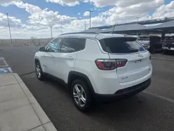 2024 Jeep Compass Latitude | Thumbnail Photo 5 of 21