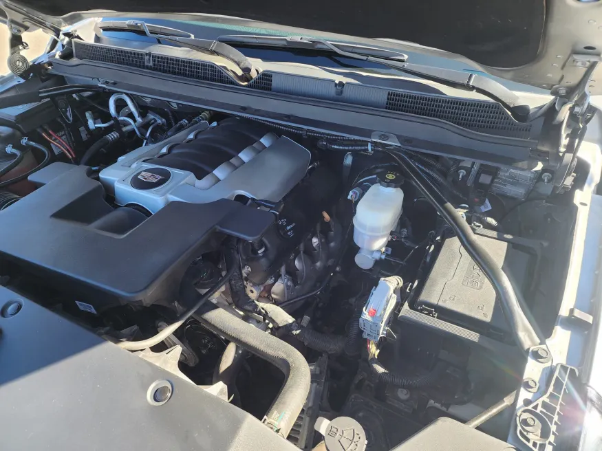 2019 Cadillac Escalade Luxury | Photo 9 of 33