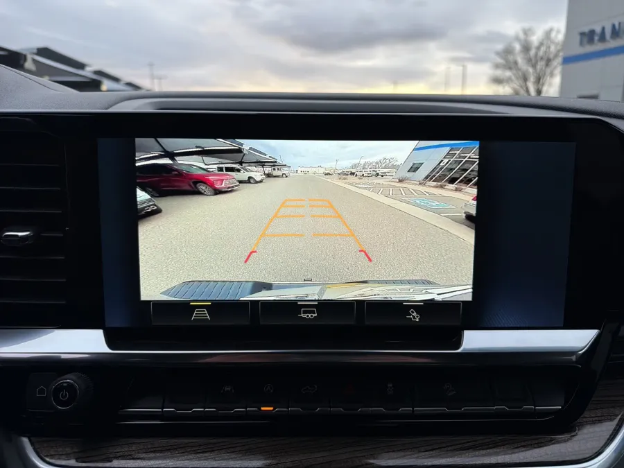 2026 Chevrolet Silverado 1500 LT | Photo 14 of 19