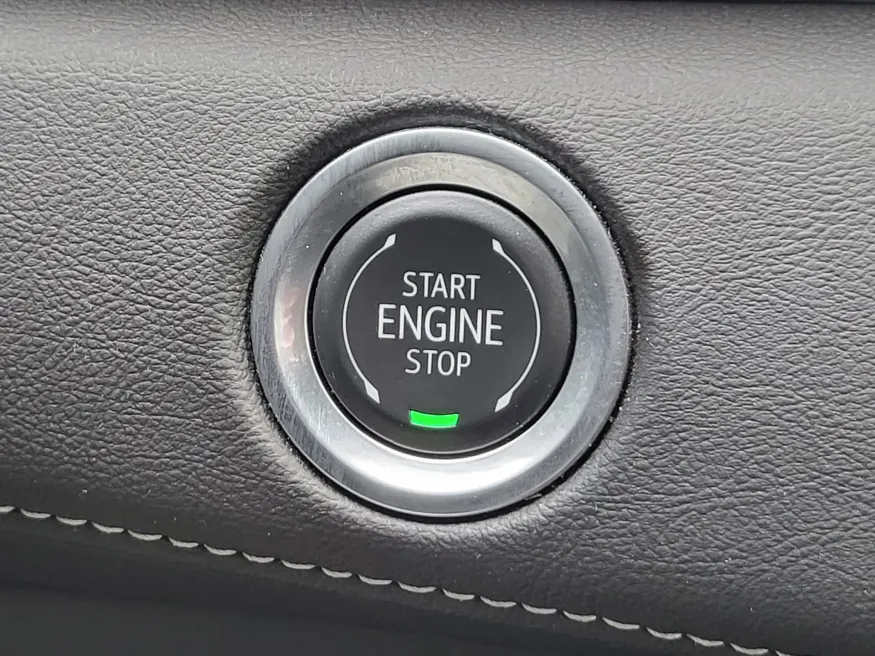 2024 Cadillac Escalade 4WD Premium Luxury | Photo 18 of 33