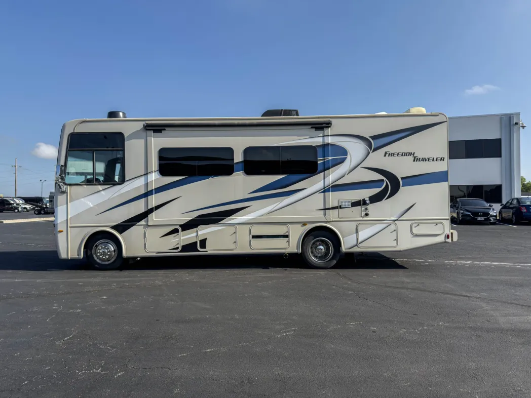 2021 Thor Freedom Traveler 27A 