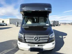 2022 Winnebago Navion 24D | Thumbnail Photo 19 of 23