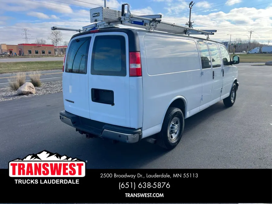 2018 Chevrolet Express 3500 Work Van | Photo 6 of 19