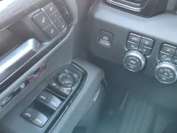 2026 GMC Sierra 1500 AT4 | Thumbnail Photo 15 of 21