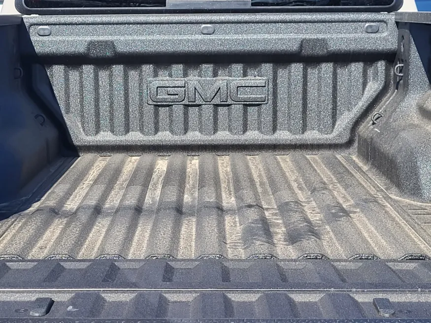 2026 GMC Canyon 4WD AT4X | Photo 24 of 25