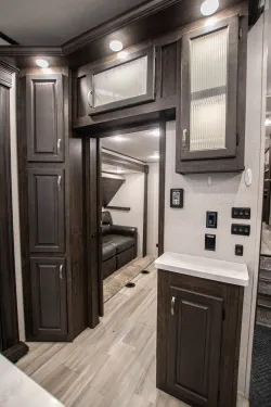 2022 Coachmen Brookstone 398MBL | Thumbnail Photo 15 of 27