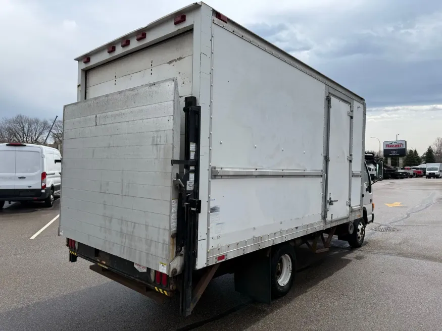 2005 GMC LCF 4500 | Photo 10 of 18