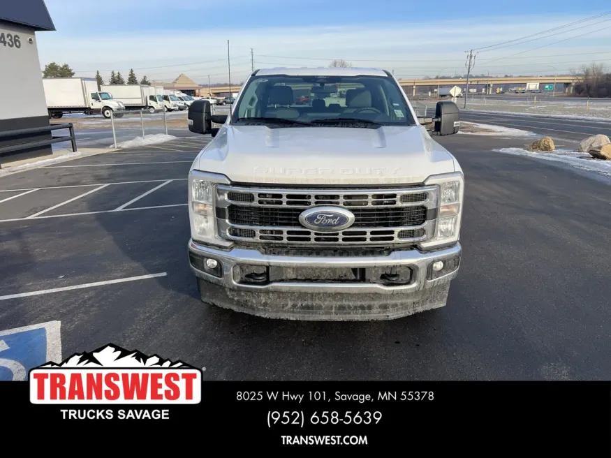 2024 Ford F250 | Photo 7 of 17