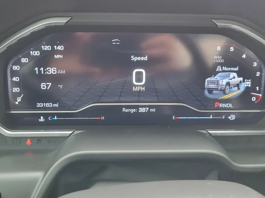 2024 GMC Sierra 2500HD Denali | Photo 13 of 25