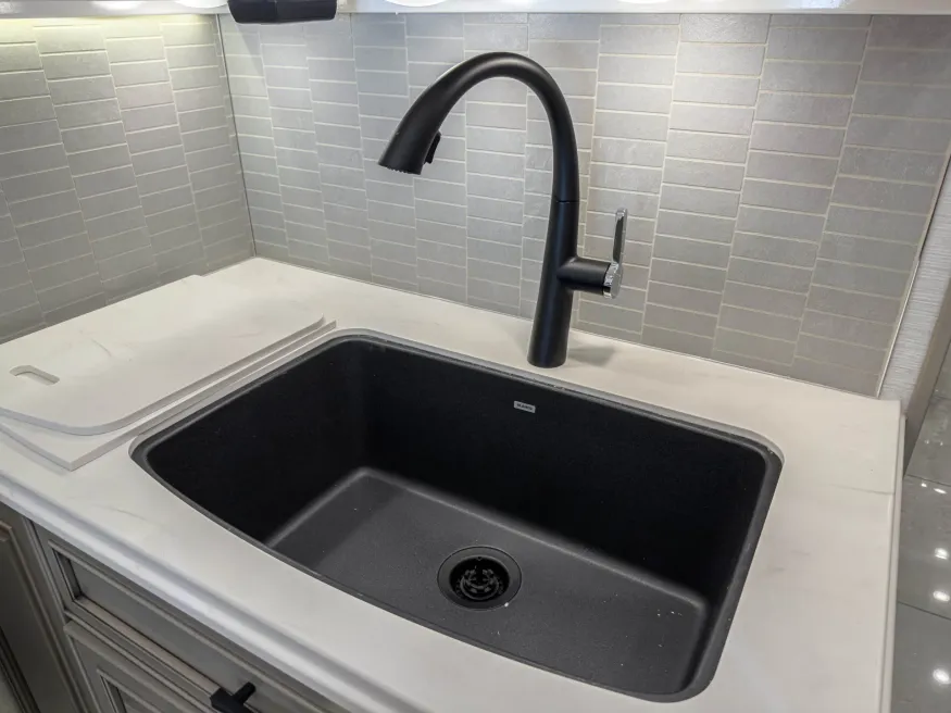 2027 Newmar London Aire 4569 | Photo 16 of 45
