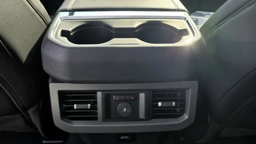 2026 Ford Super Duty F-250 | Photo 34 of 35