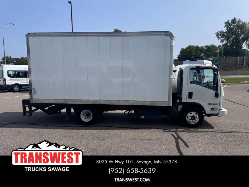 2020 Isuzu NPR | Photo 14 of 18