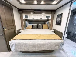 2026 Newmar Dutch Star 3836 | Thumbnail Photo 10 of 29