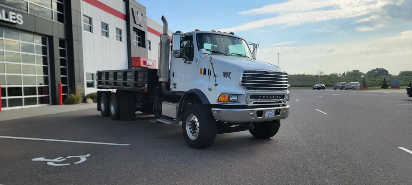 2007 Sterling LT9500 | Photo 3 of 14