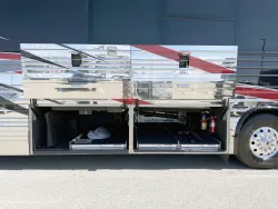 2017 Emerald Prevost X3-45 Double Slide | Thumbnail Photo 28 of 34