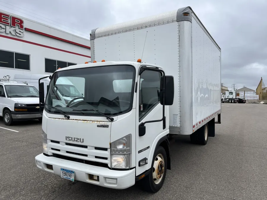 2015 Isuzu NPR | Photo 1 of 18