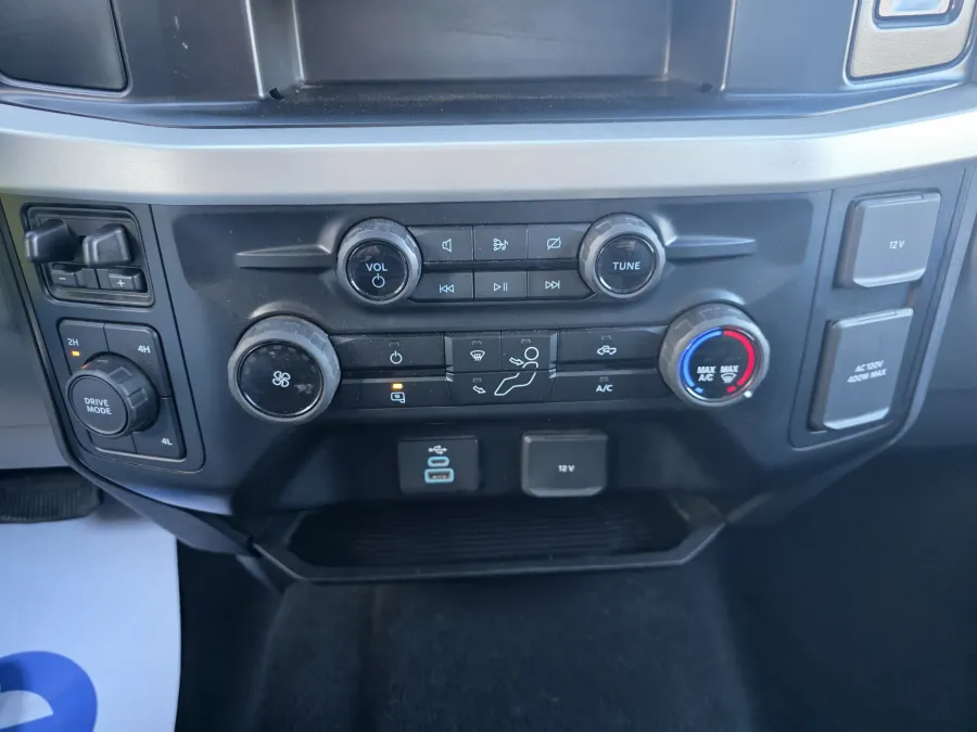 2024 Ford Super Duty F-350 DRW | Photo 18 of 26