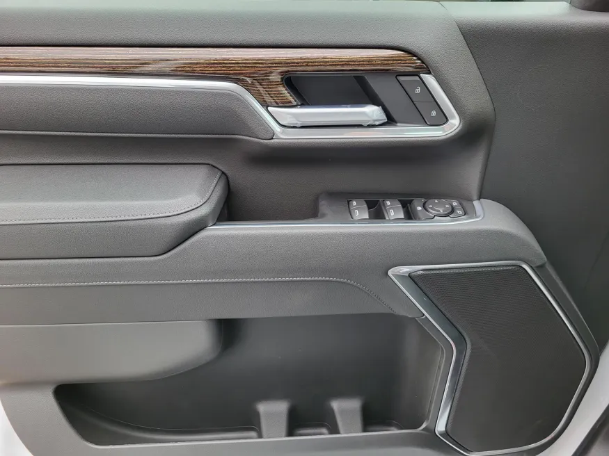 2026 GMC Sierra 2500HD SLE | Photo 18 of 24