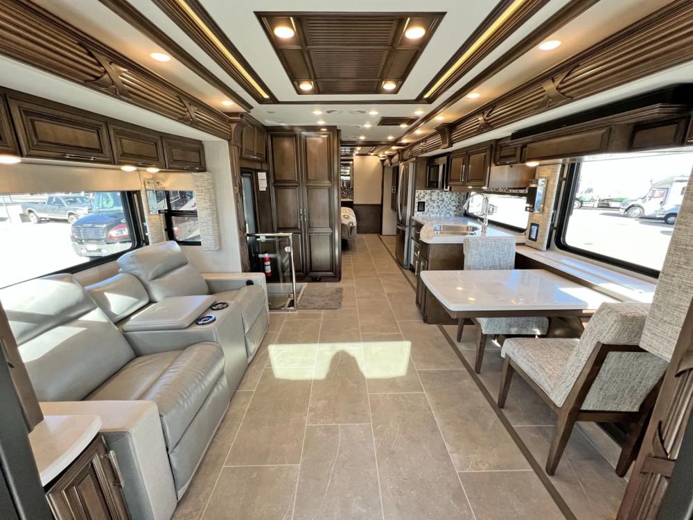 2023 Newmar Supreme Aire 4051 | Photo 4 of 43
