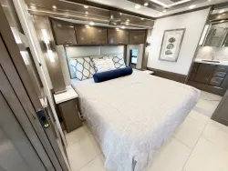 2027 Newmar Mountain Aire 3825 | Thumbnail Photo 15 of 28