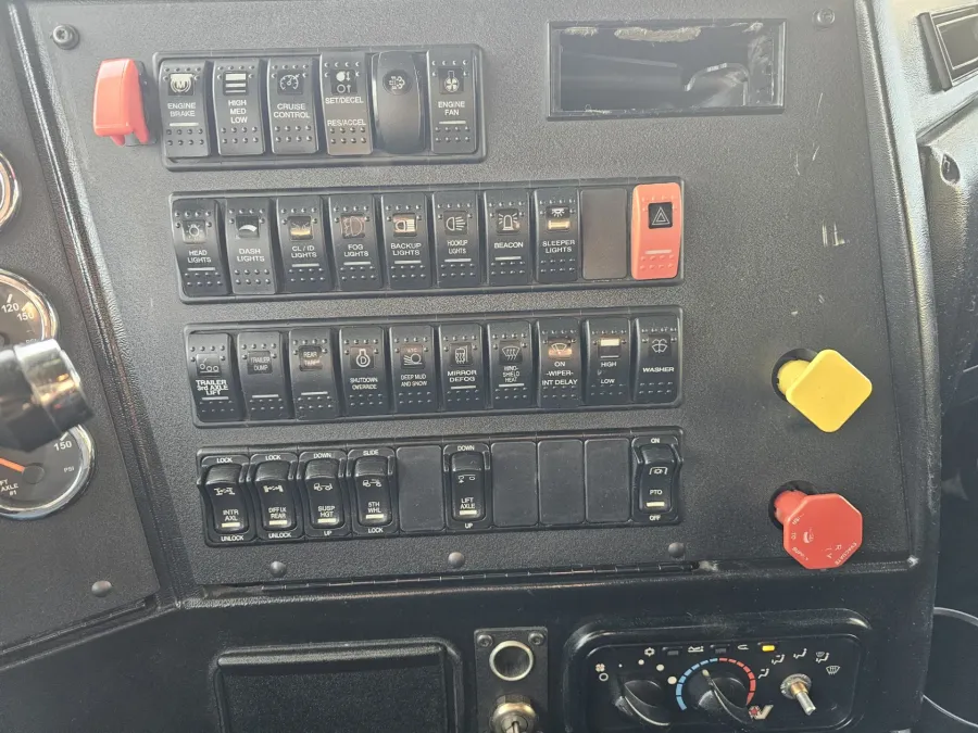 2021 Western Star 4900SA | Photo 14 of 20