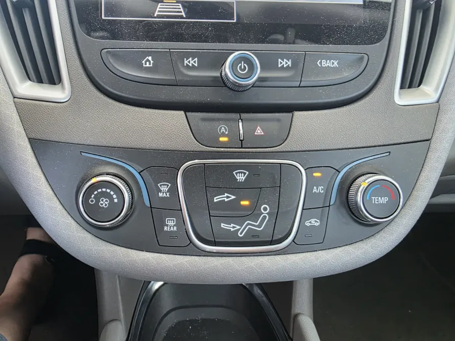 2022 Chevrolet Malibu LS | Photo 18 of 21