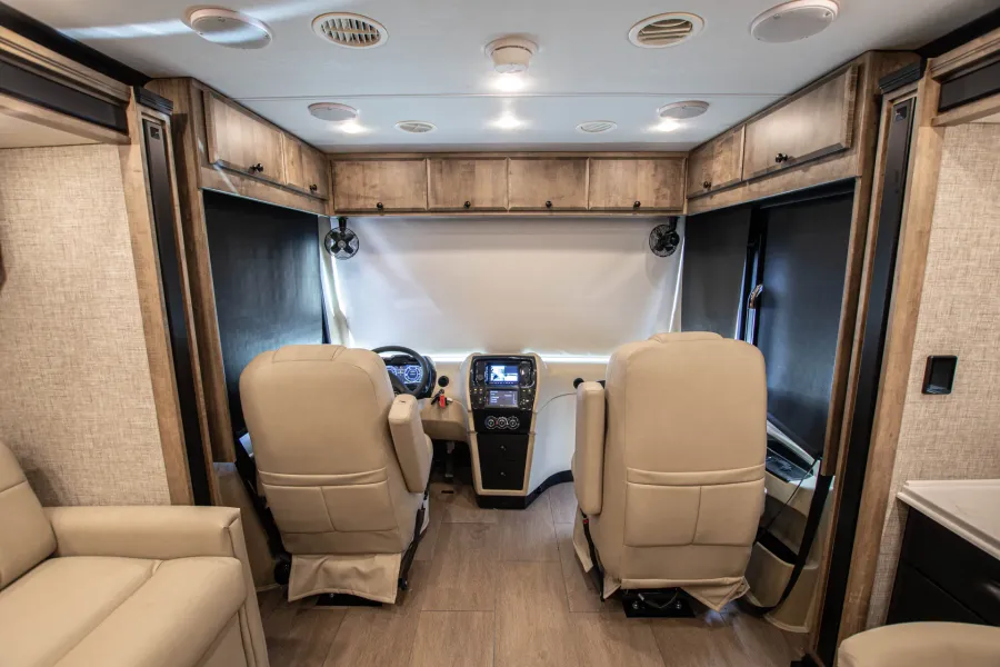 2026 Tiffin Allegro Breeze 33BR | Photo 10 of 21