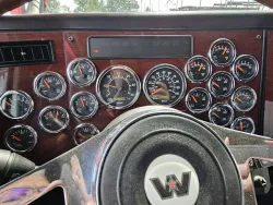 2019 Western Star 4900 | Thumbnail Photo 32 of 34