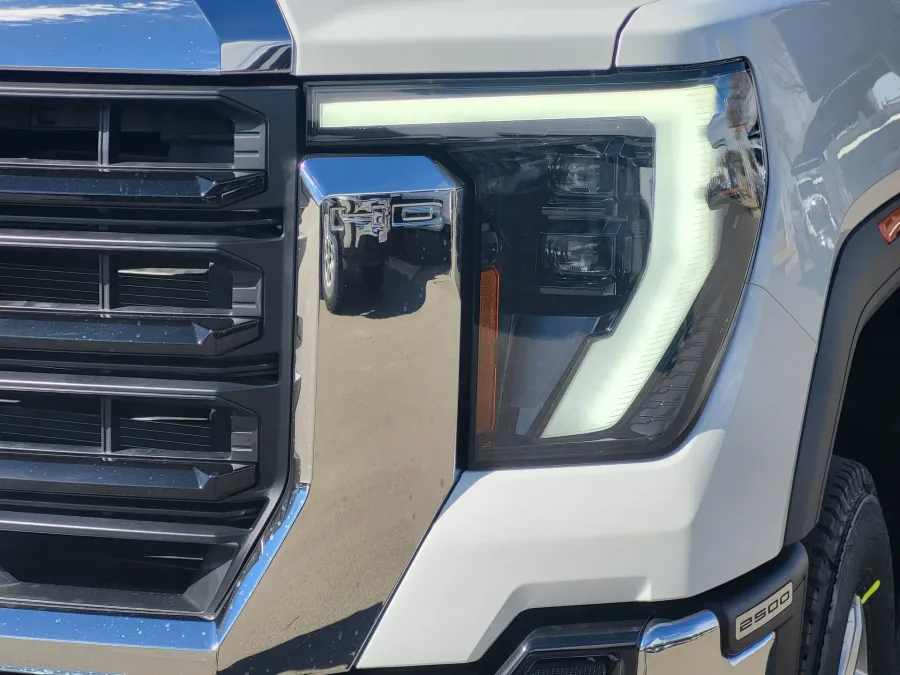 2026 GMC Sierra 2500HD Pro | Photo 7 of 30