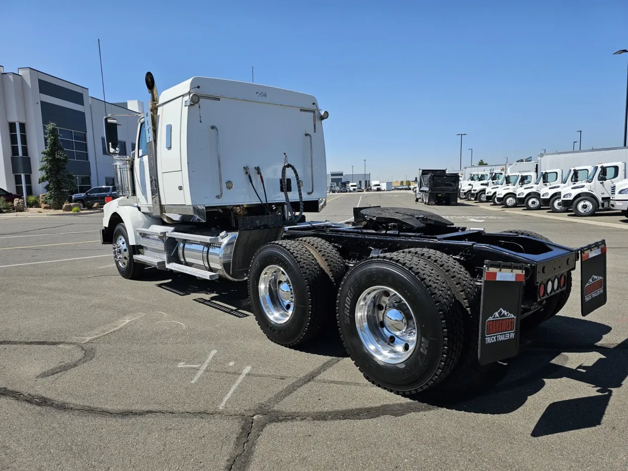 Used 2020 Western Star 4900SA in Brighton, CO Sleeper Truck