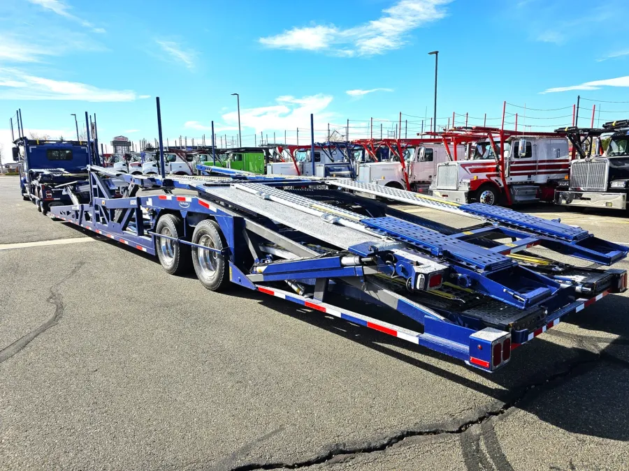 2021 Western Star 4900FA | Photo 13 of 33